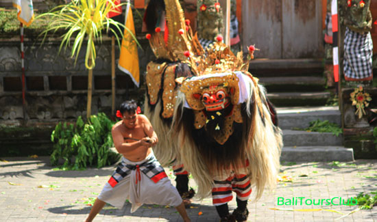 Tari Barong Batubulan