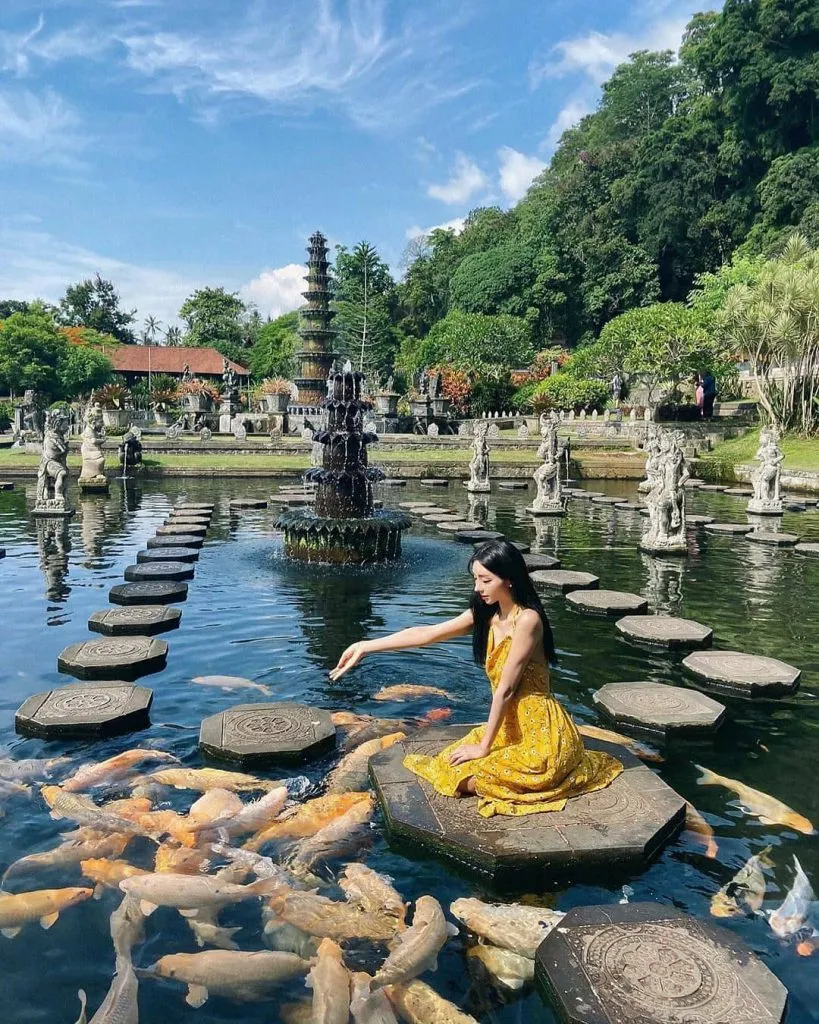 spot-foto-tirta-gangga-bali-819x1024